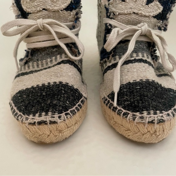 Chanel striped toile “cc” high top espadrilles - Picture 11 of 11
